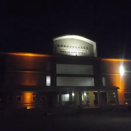 塞尔丘克乌古拉马奥特里酒店 酒店