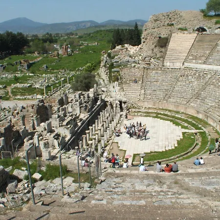 塞尔丘克乌古拉马奥特里酒店