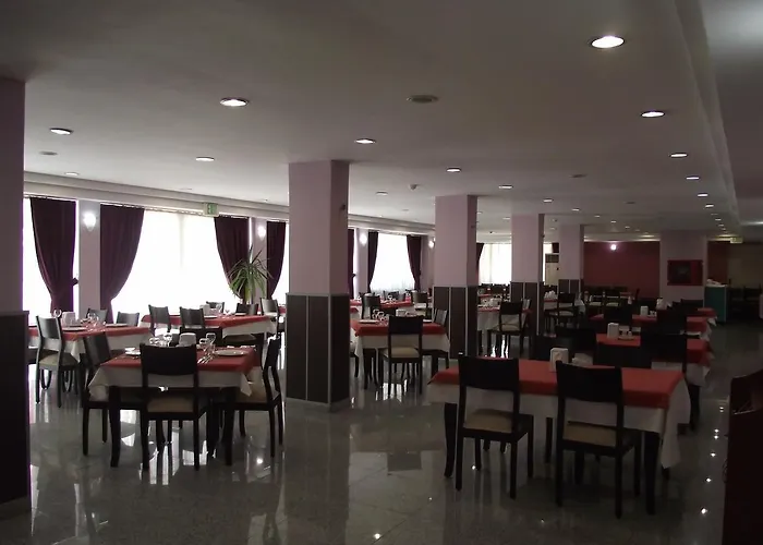Uygulama Oteli̇ Otel