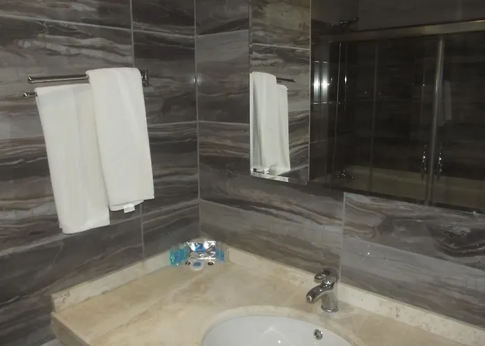 Uygulama Oteli̇ Otel Selçuk