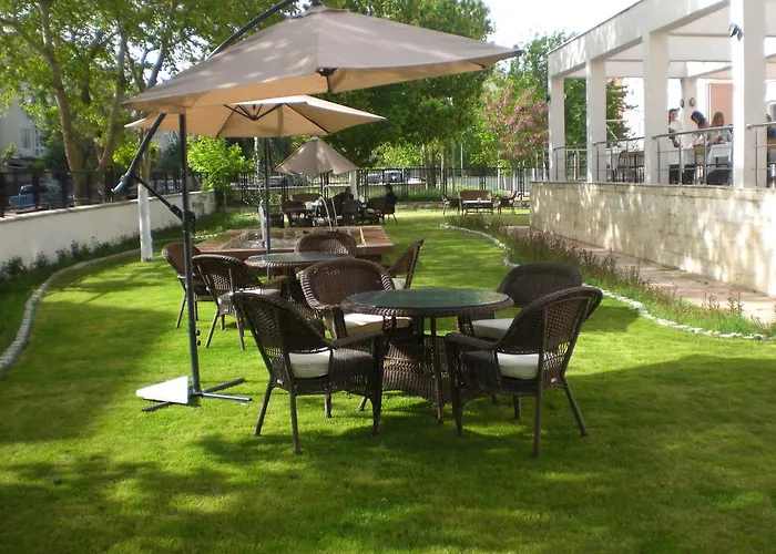 Uygulama Oteli̇ Otel *