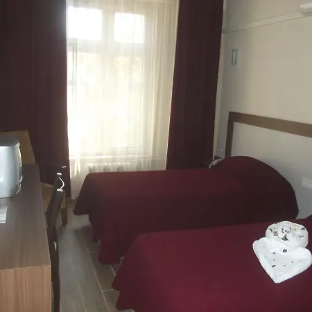 Uygulama Oteli̇ 호텔 *